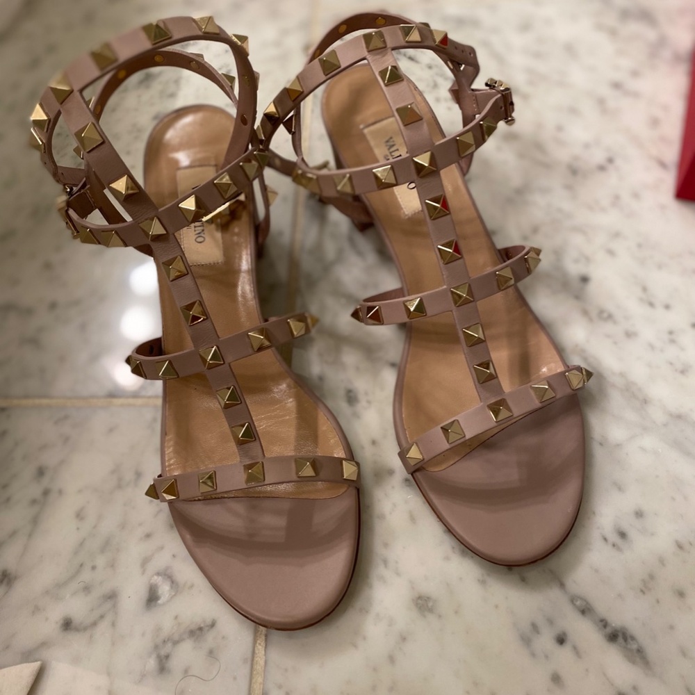 Valentino Rockstud Heel Sandal - Poudre Size 39